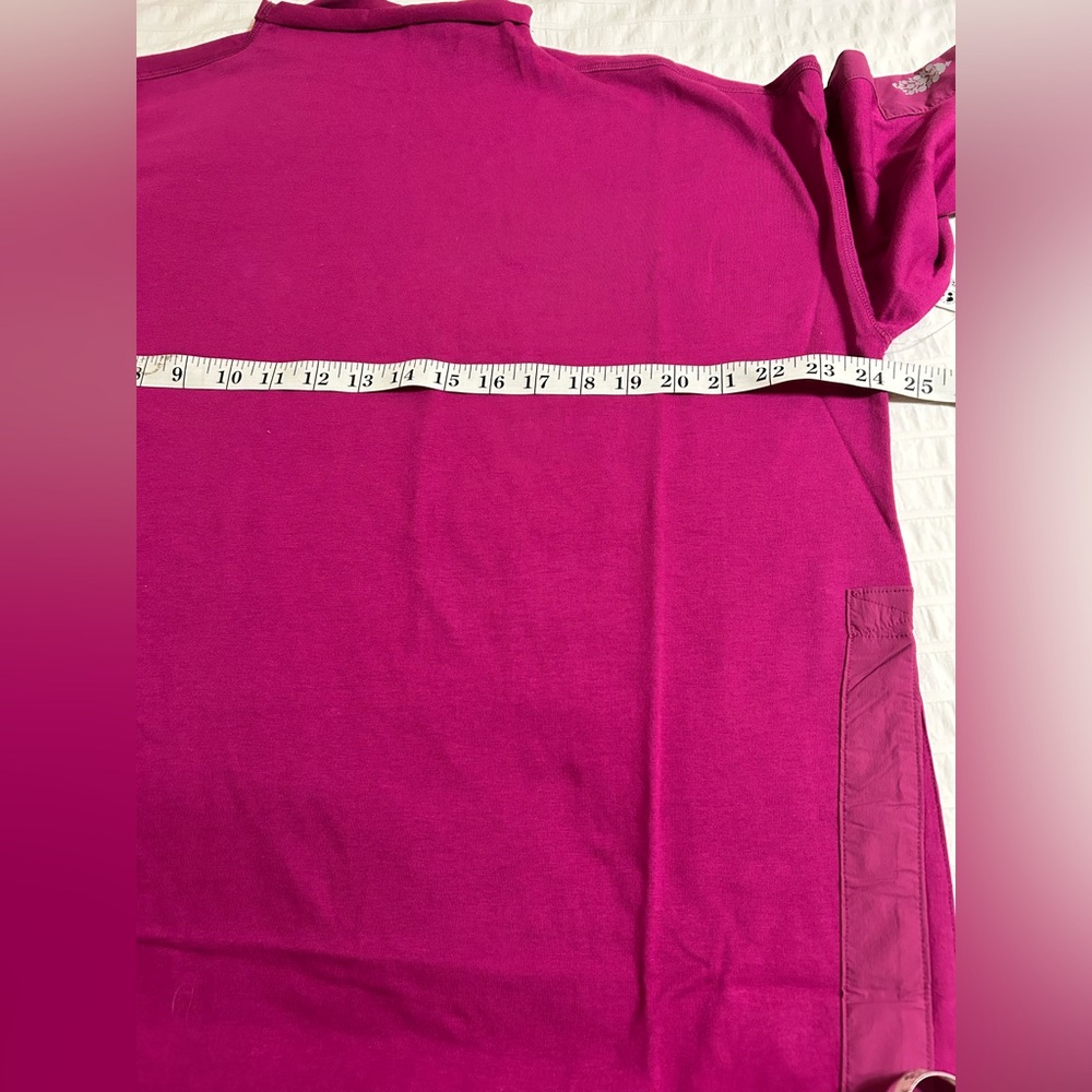Free People Movement Throw Over Tunic. Color Berry Blitz. - Picture 5 of 11